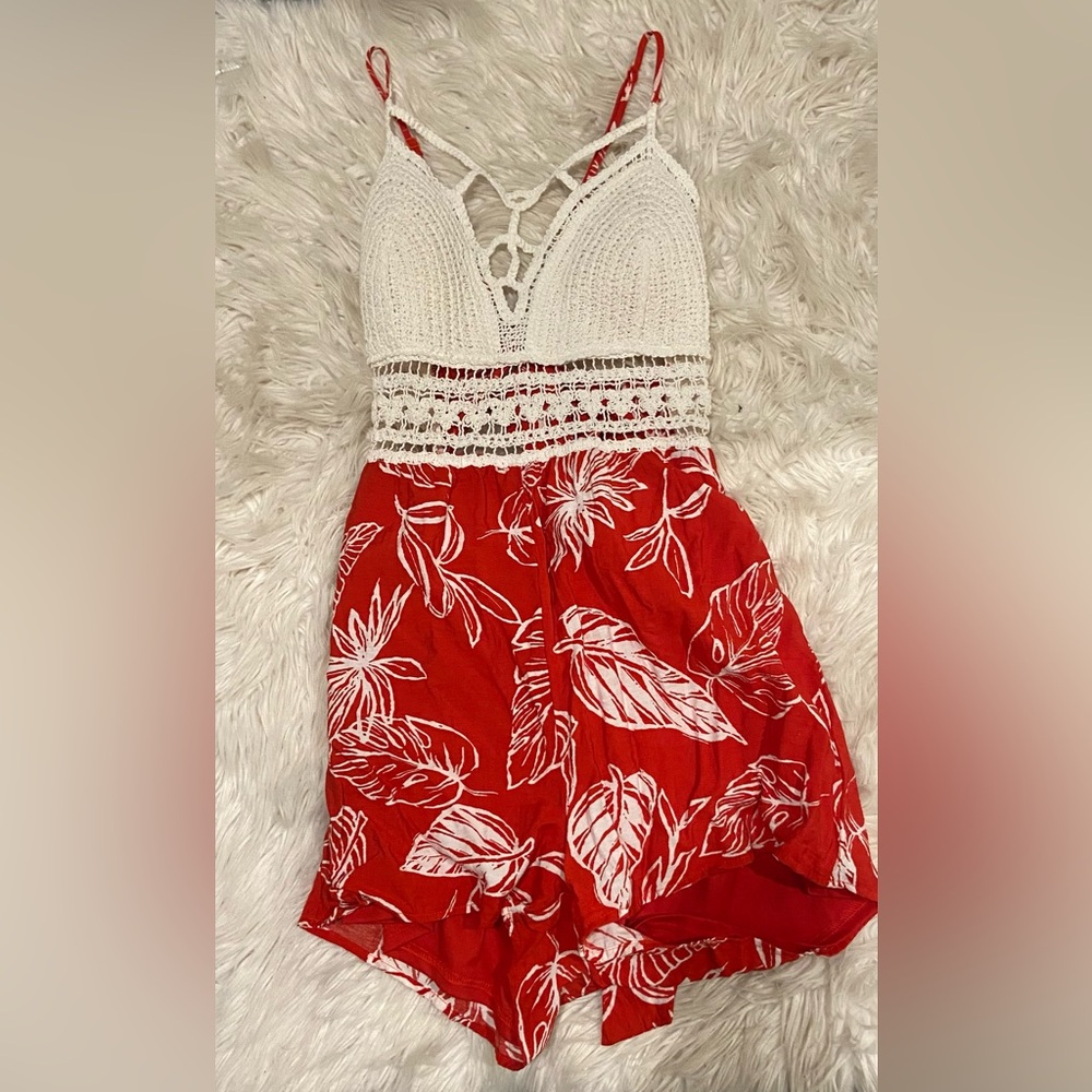 Cute romper!